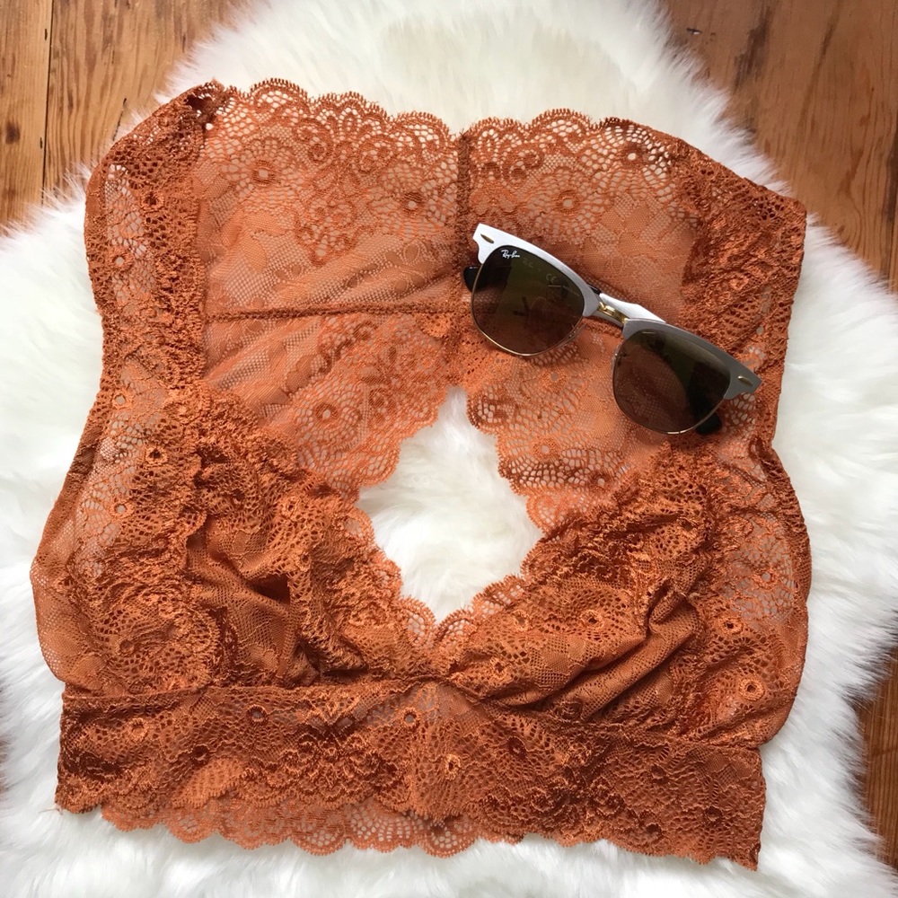 Lace Racer Back Bralette 🌻✌🏻 - Picture 3 of 7